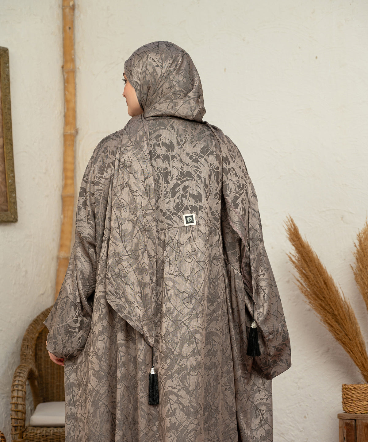Printed Jacquard Satin isdal - اسدال ستان جاكار مطبوع كافيه (Cafe printed)