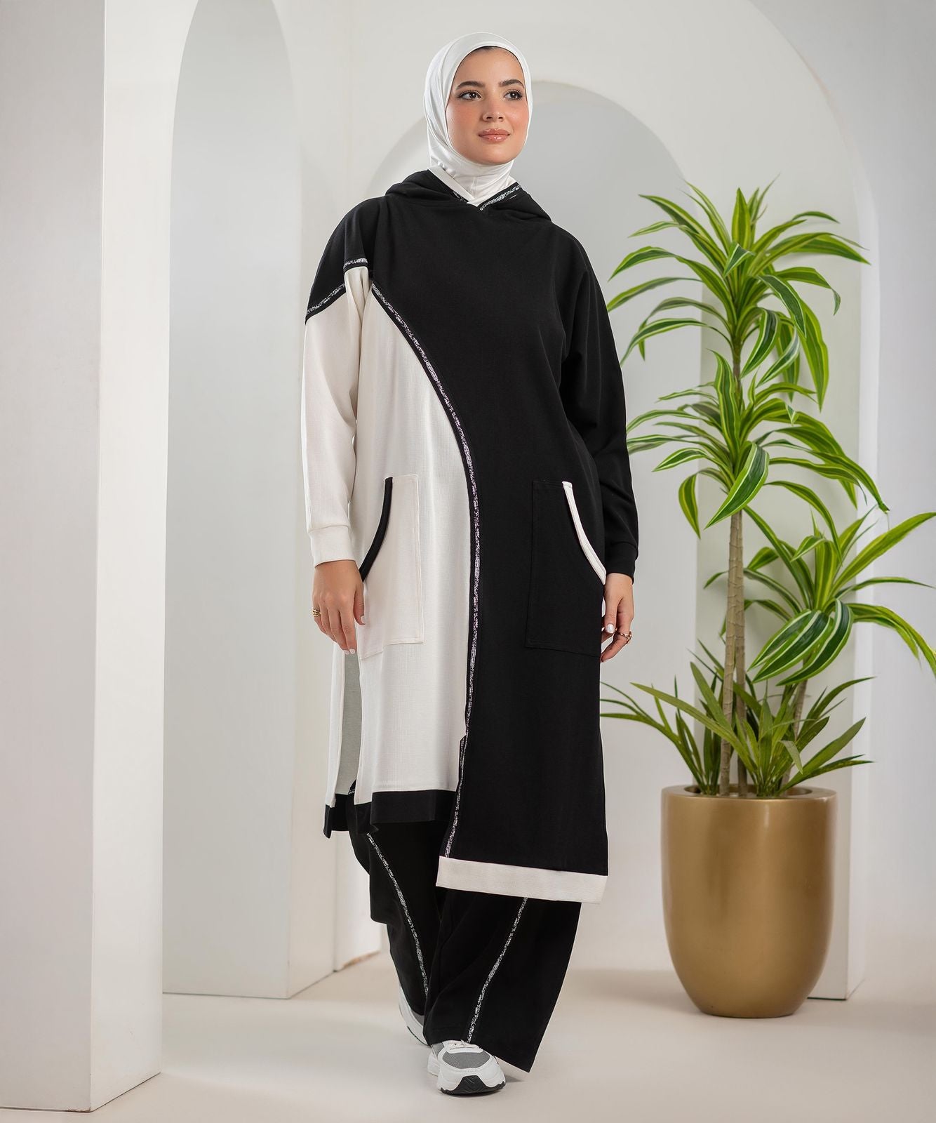 Black x White Chic Training Suit