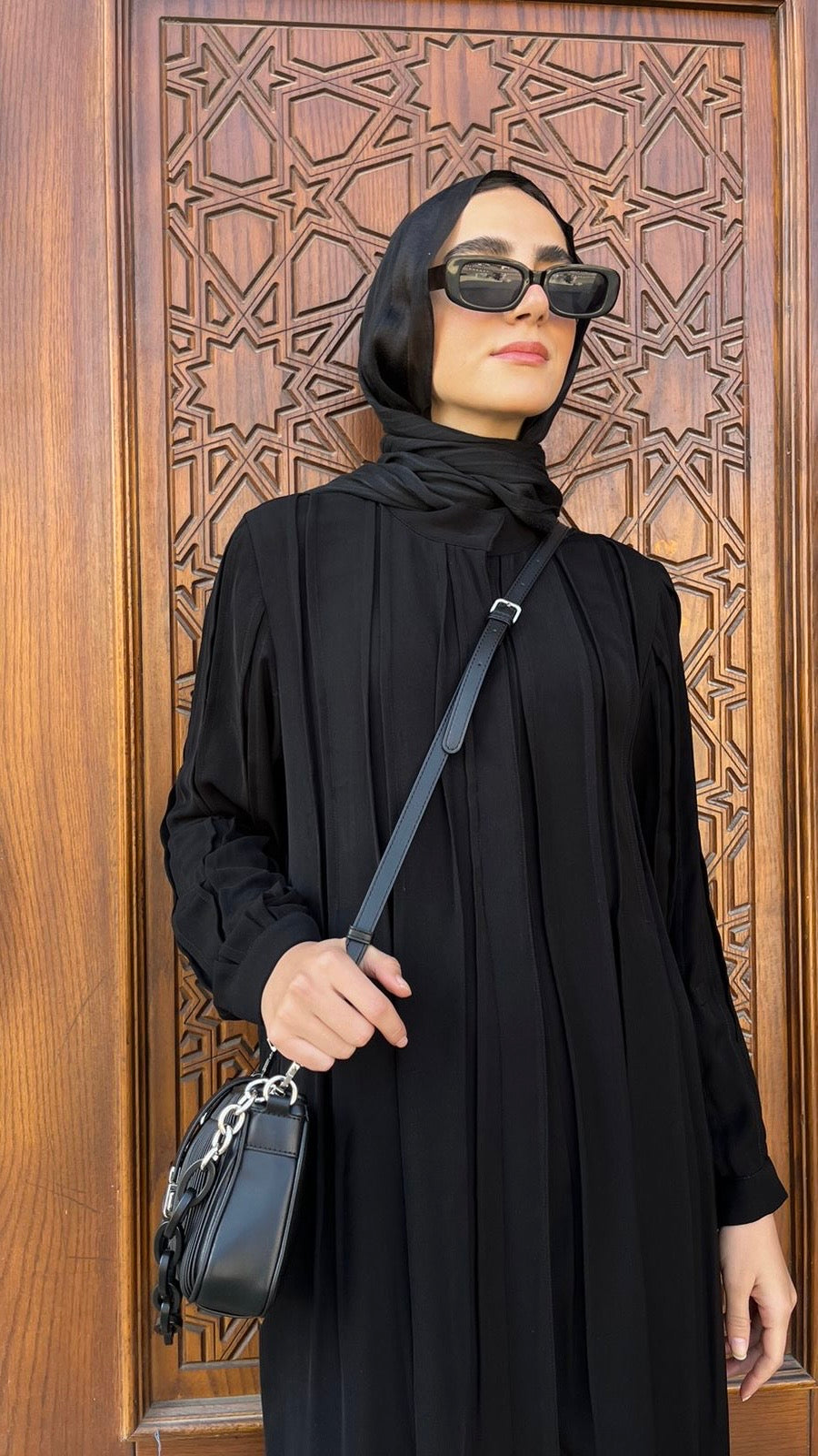 Elegantly Pleated Abaya