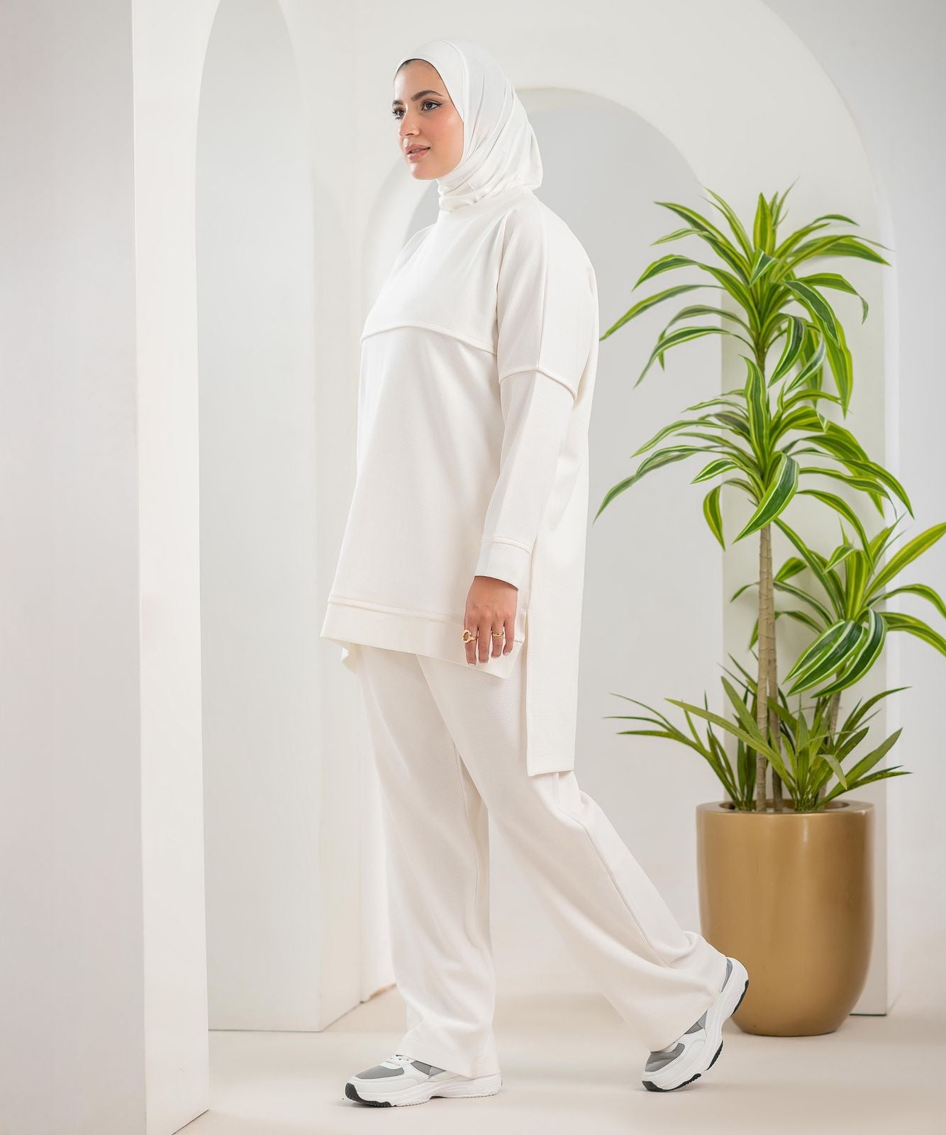 Over Size Comfy Off-White Training Suit