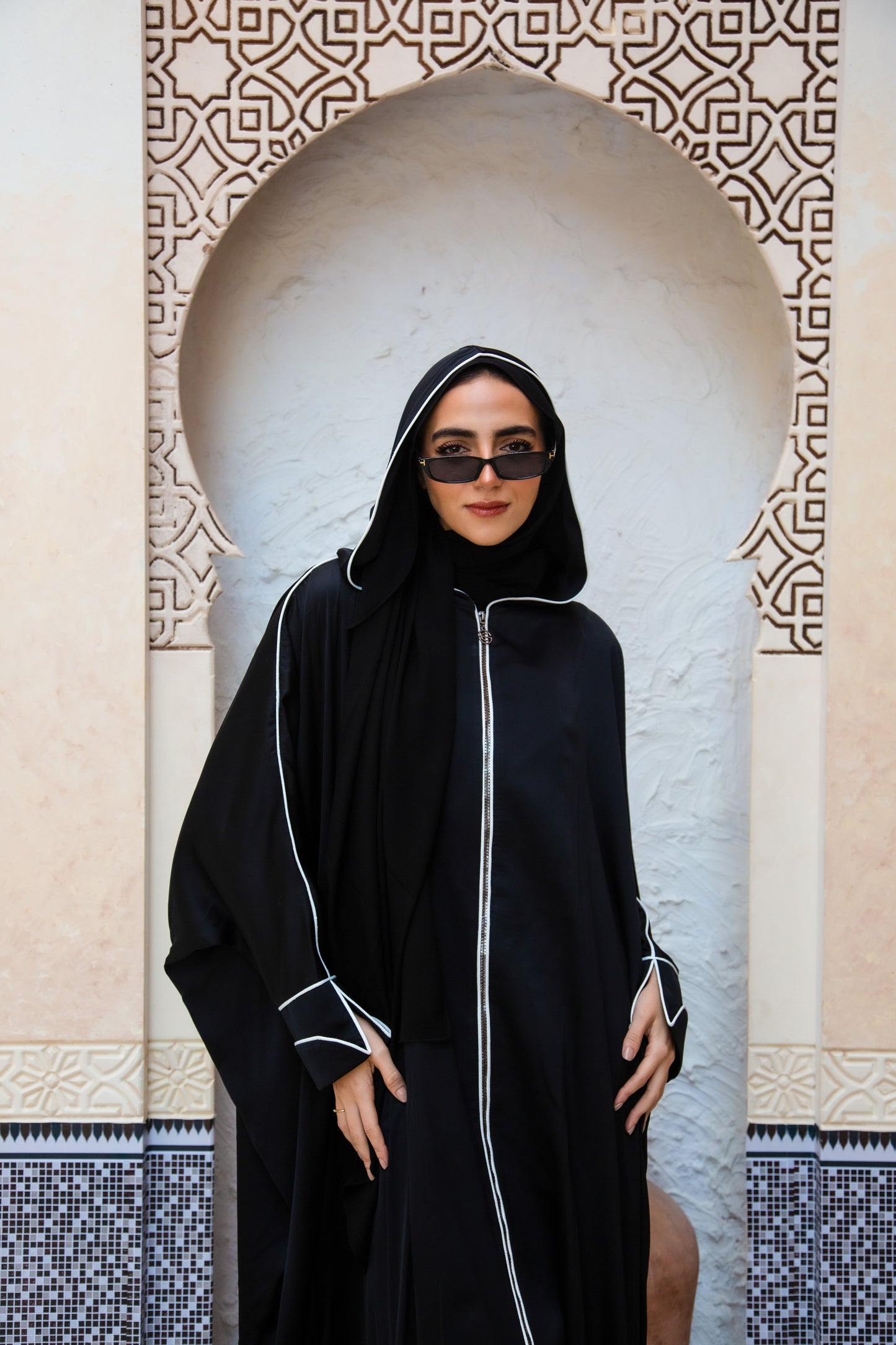 Noor Hoodie Abaya ( Wide style abaya ) Black