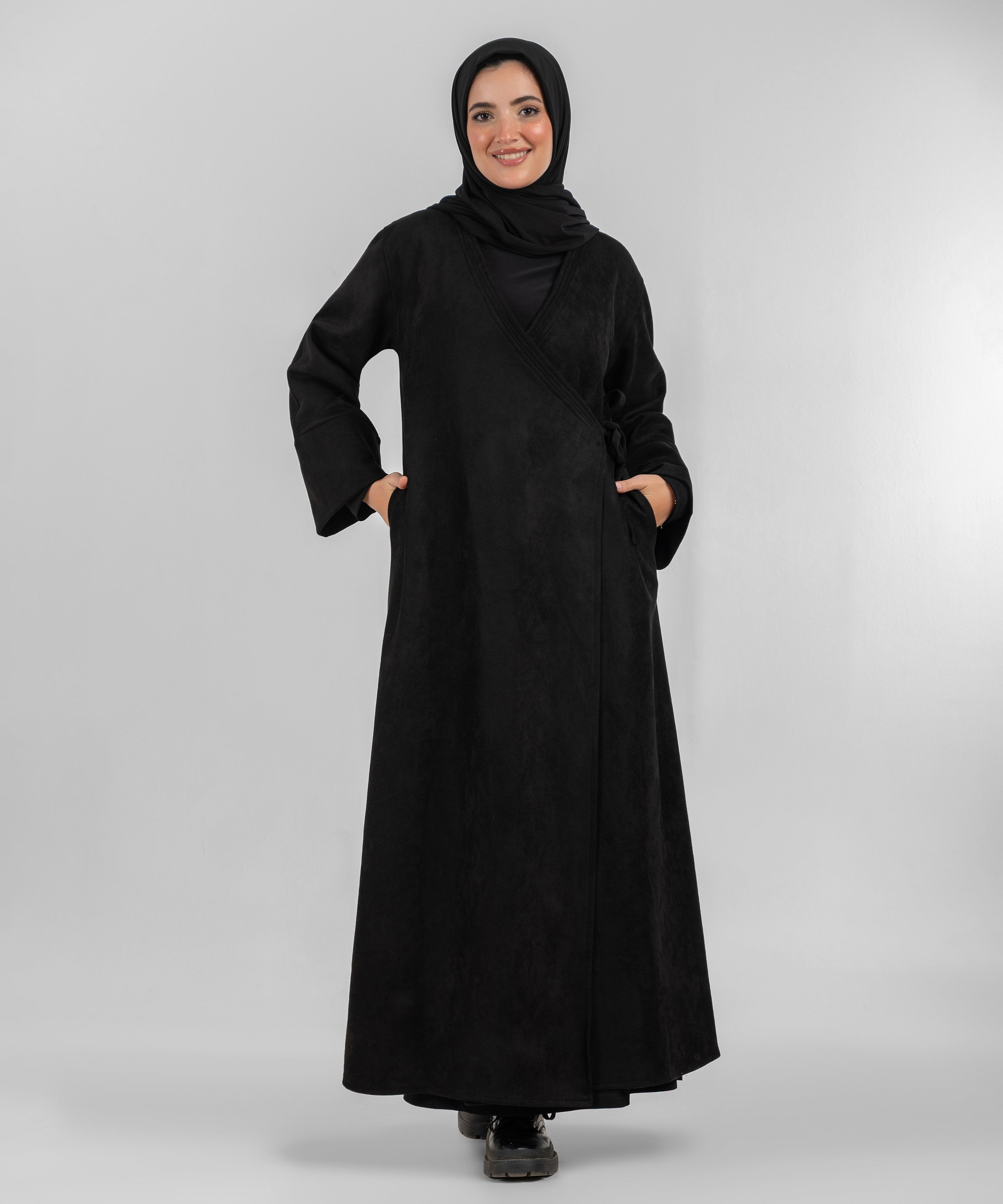 Set : Wrap Abaya Suede ( Black 0026 ) + Black Basic