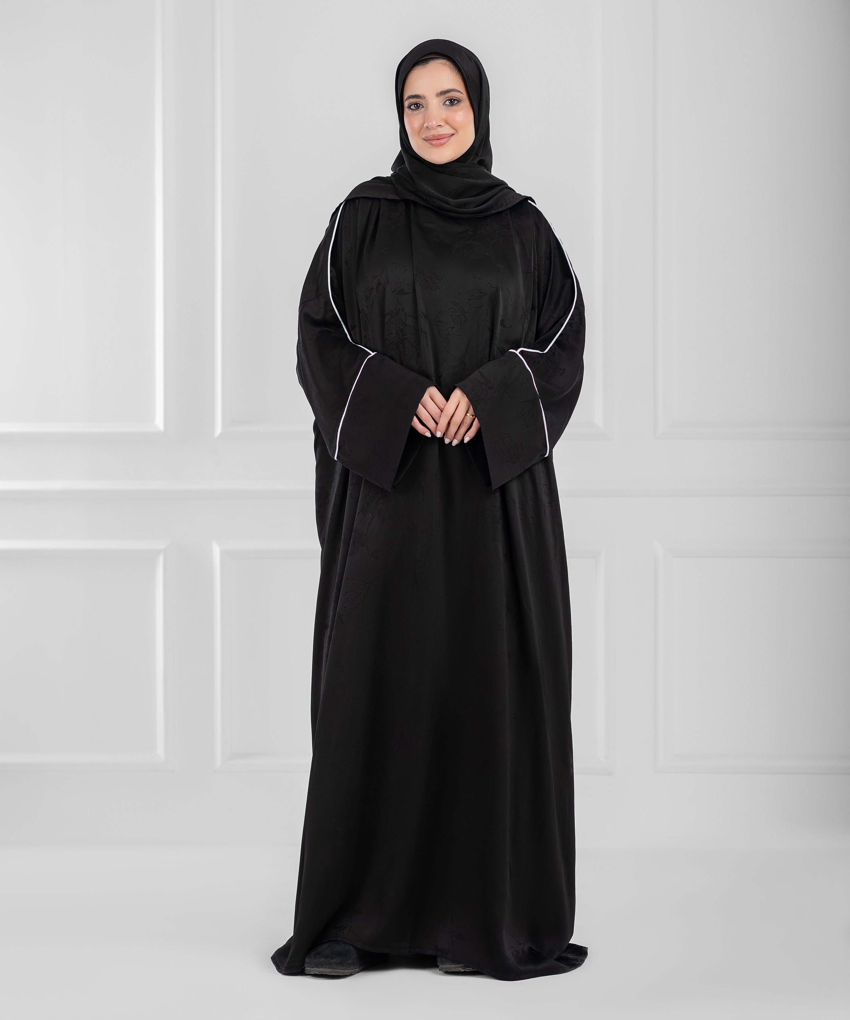 LAYAN Jacquard Satin isdal - اسدال ليان ستان جاكار  (black)