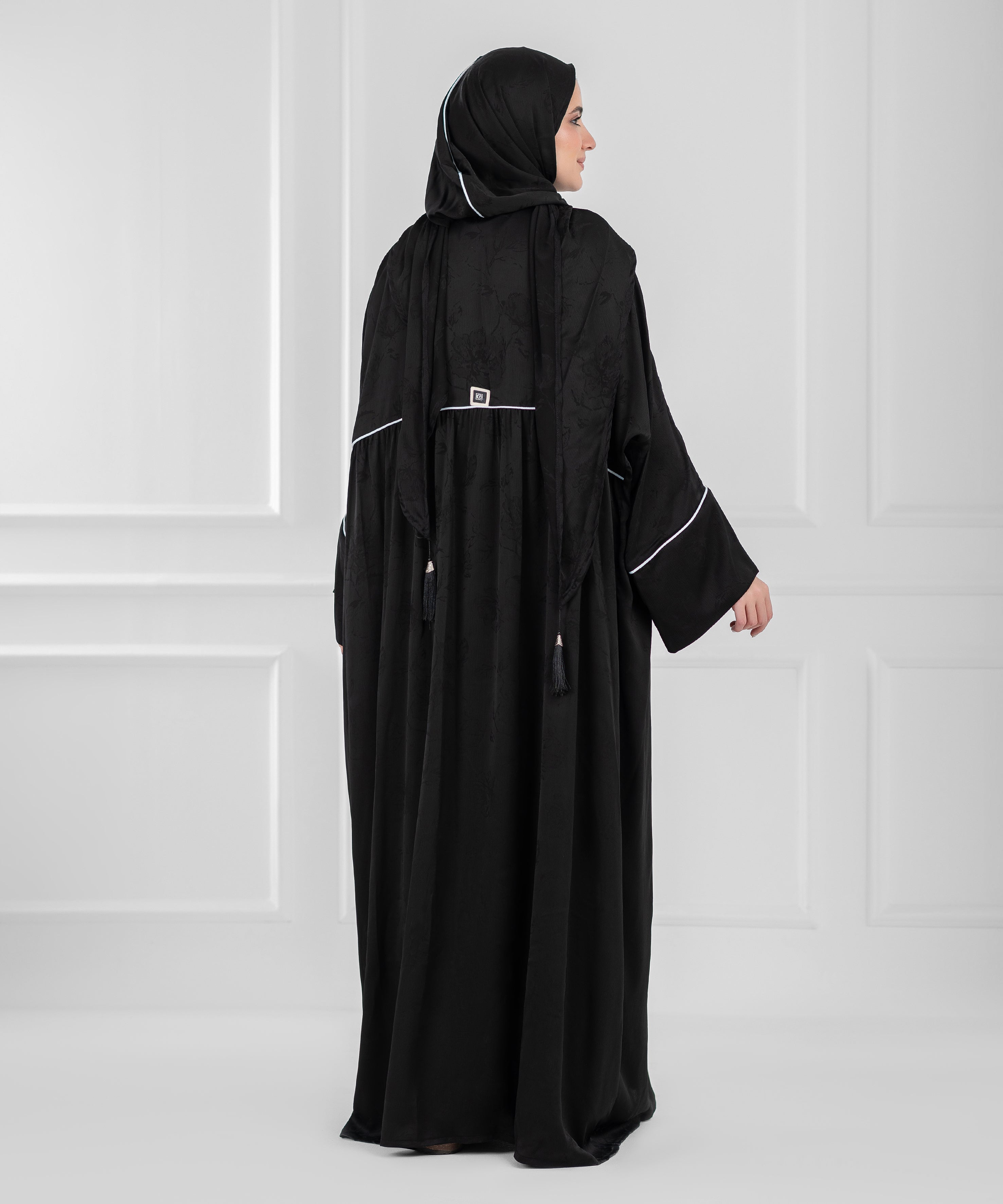 LAYAN Jacquard Satin isdal - اسدال ليان ستان جاكار  (black)