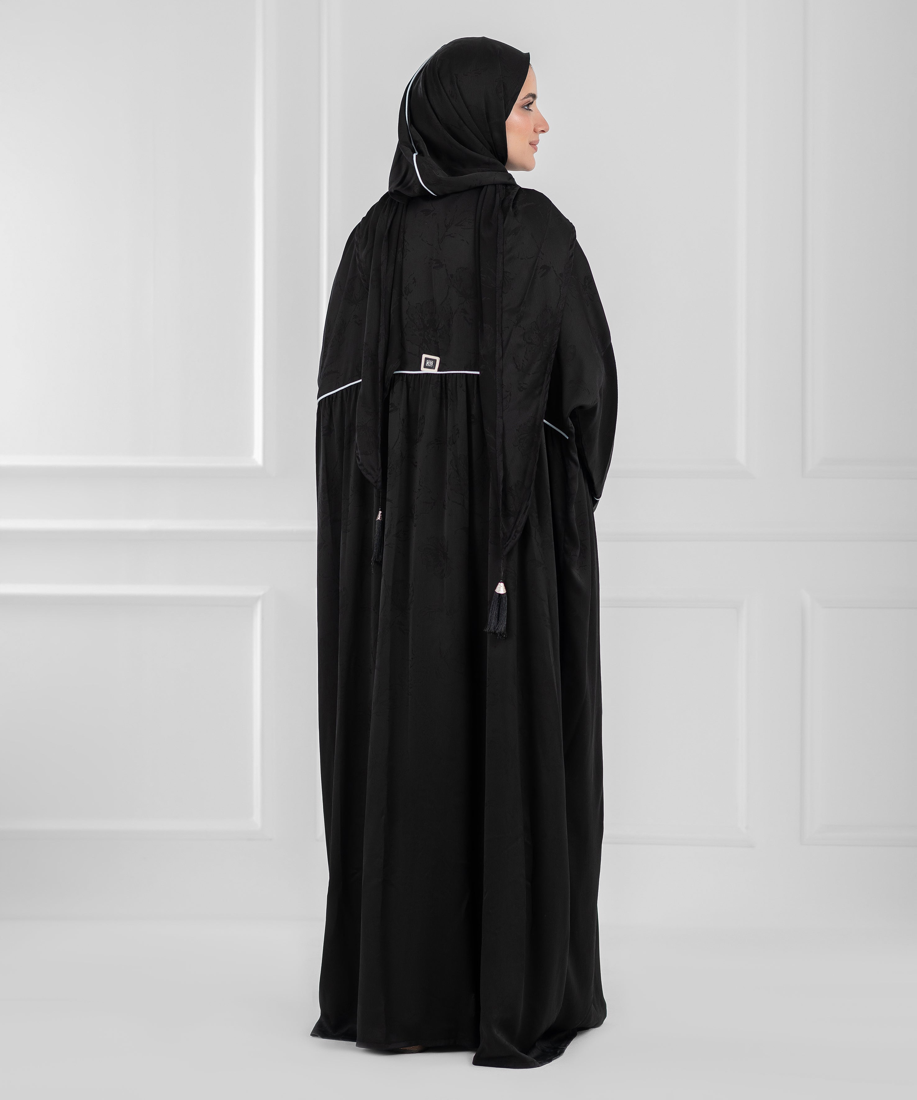 LAYAN Jacquard Satin isdal - اسدال ليان ستان جاكار  (black)
