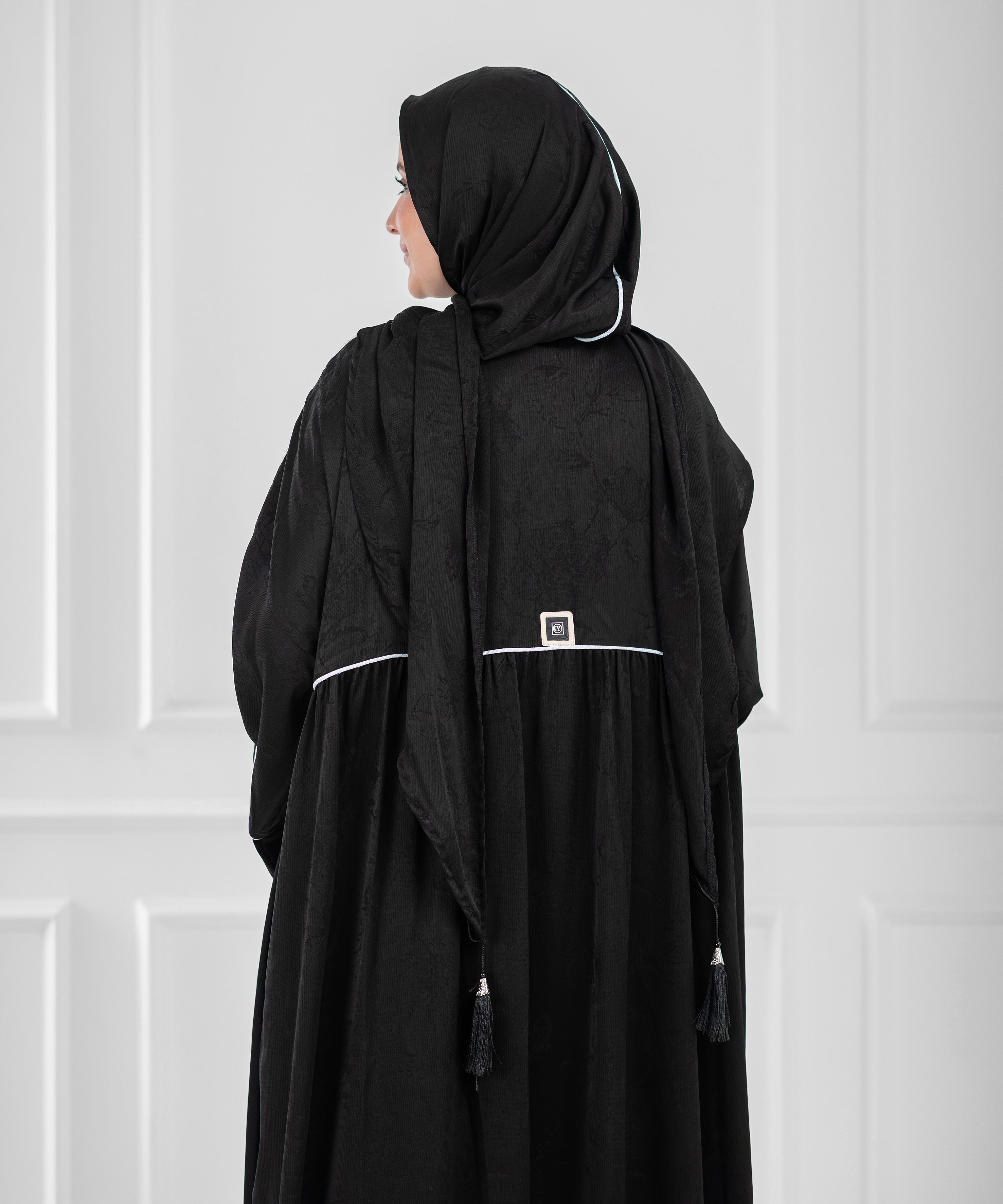 LAYAN Jacquard Satin isdal - اسدال ليان ستان جاكار  (black)