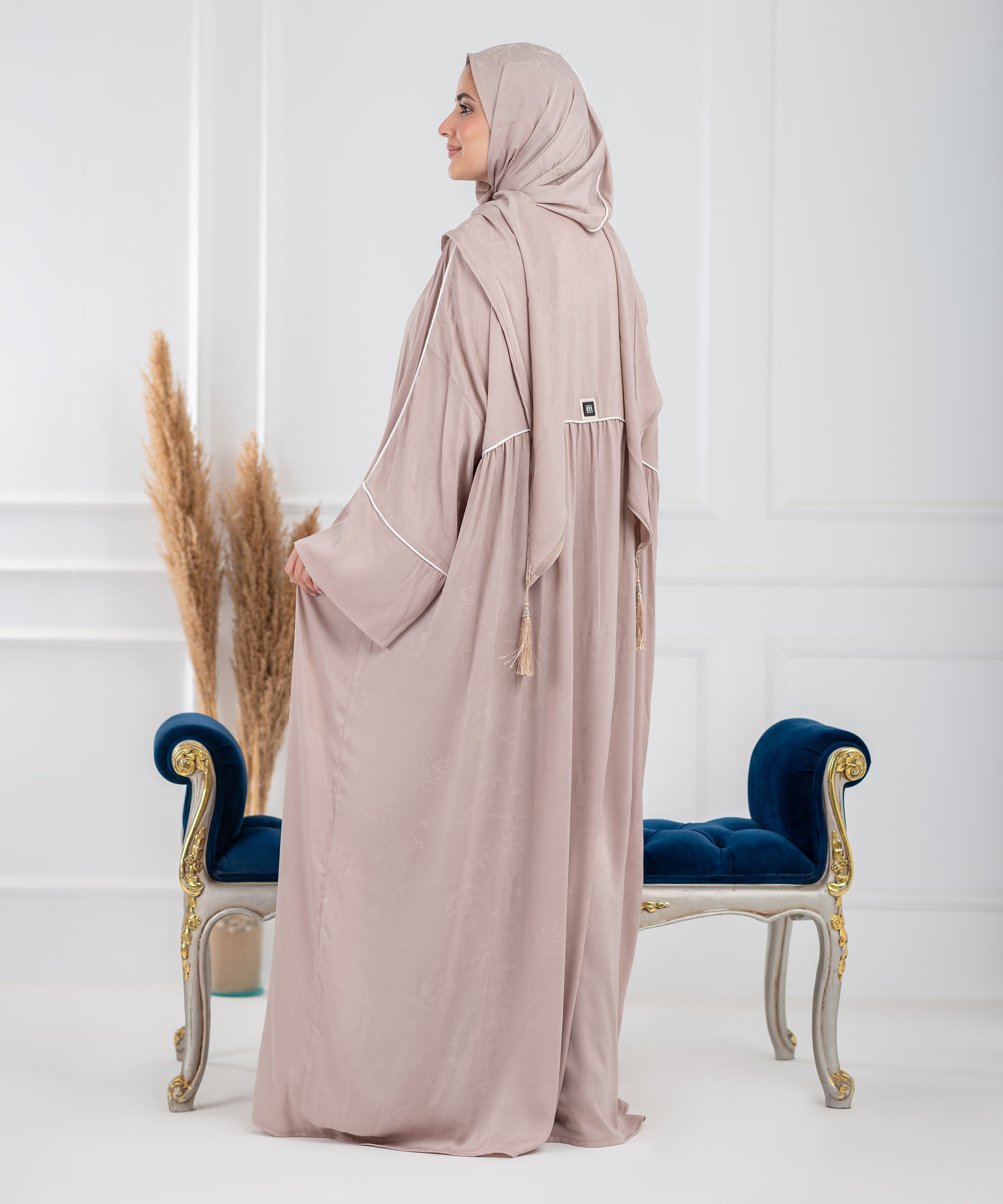 SOKOON Jacquard Satin isdal - اسدال سكون ستان جاكار  (beige)