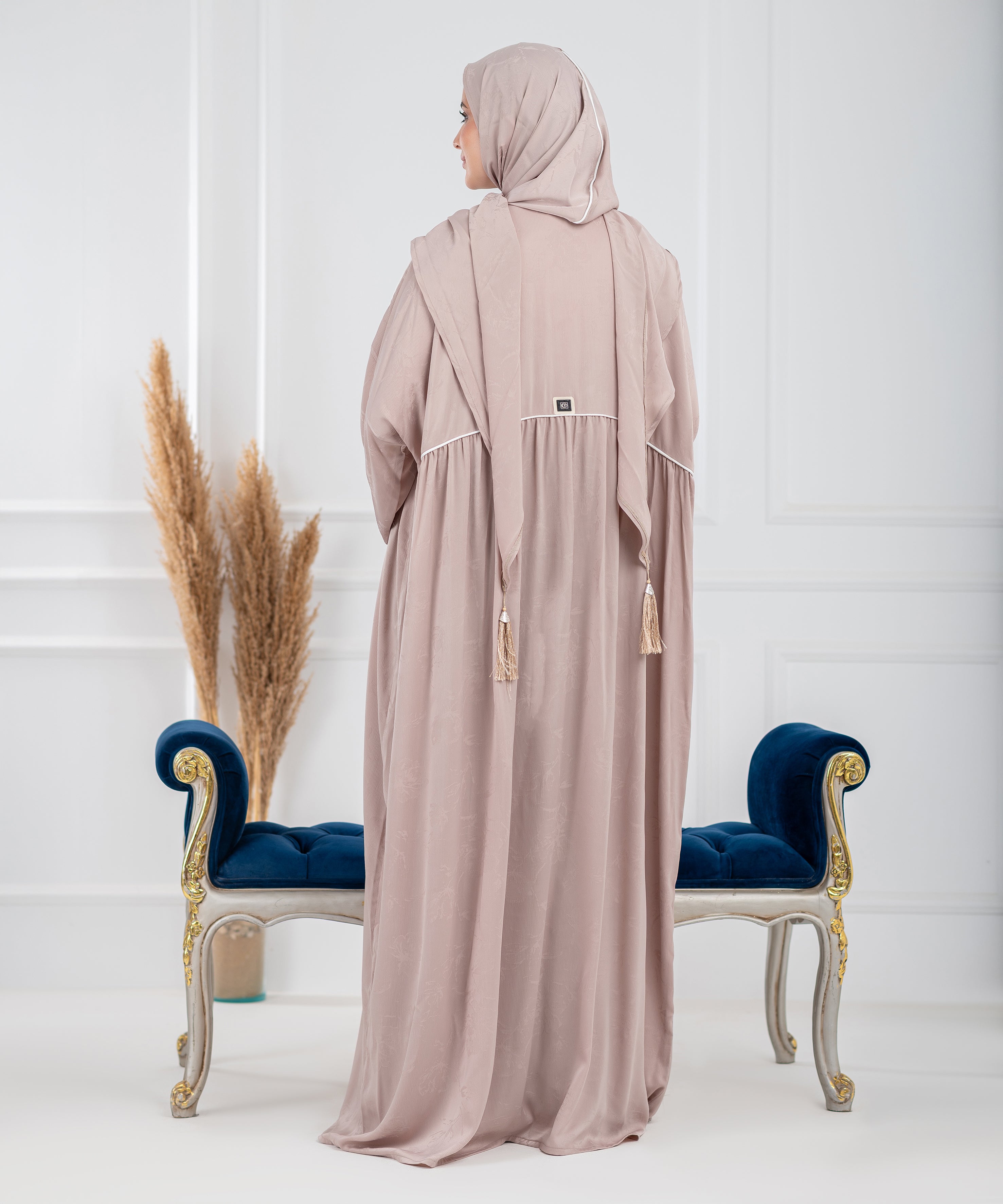 SOKOON Jacquard Satin isdal - اسدال سكون ستان جاكار  (beige)