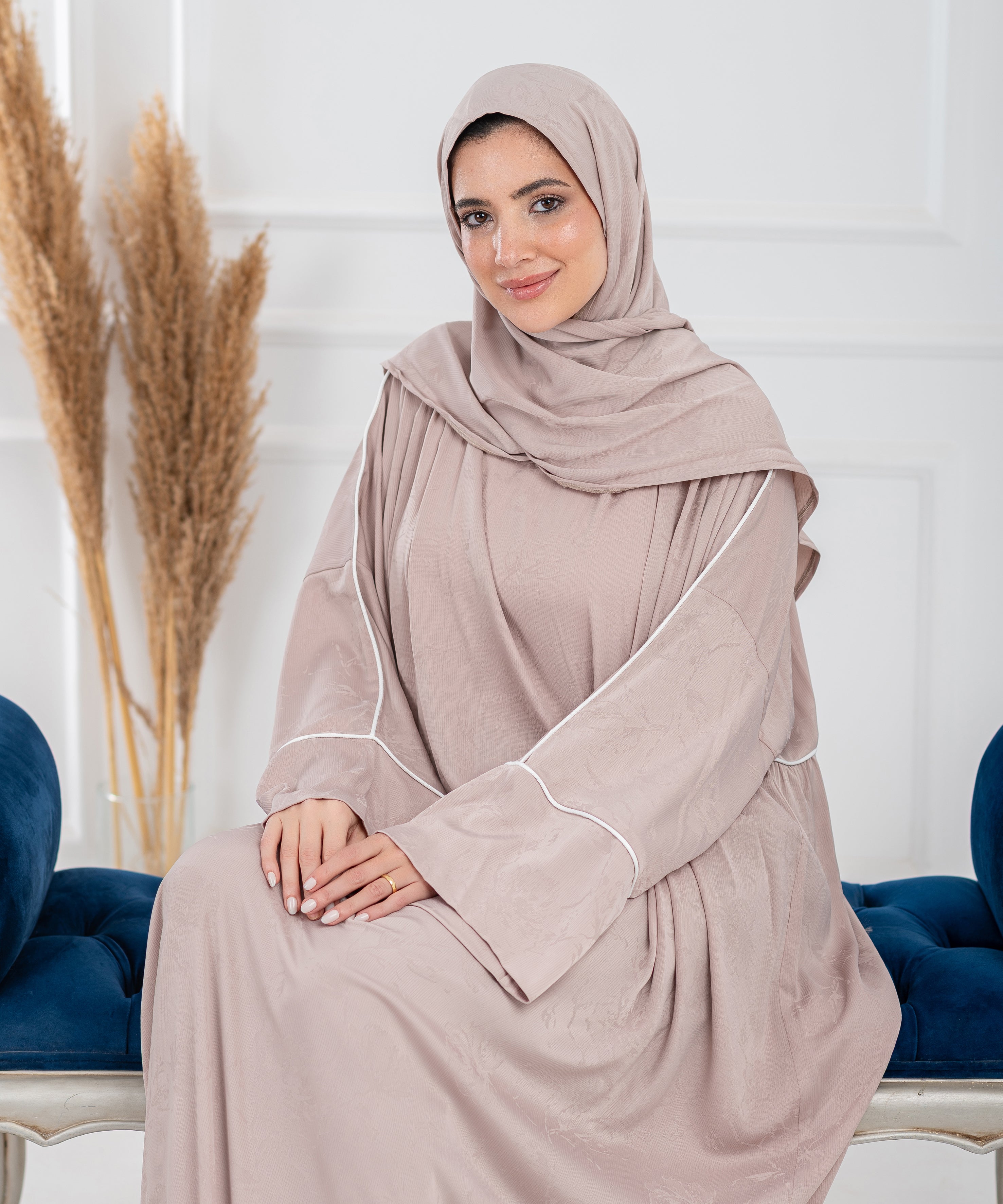 SOKOON Jacquard Satin isdal - اسدال سكون ستان جاكار  (beige)