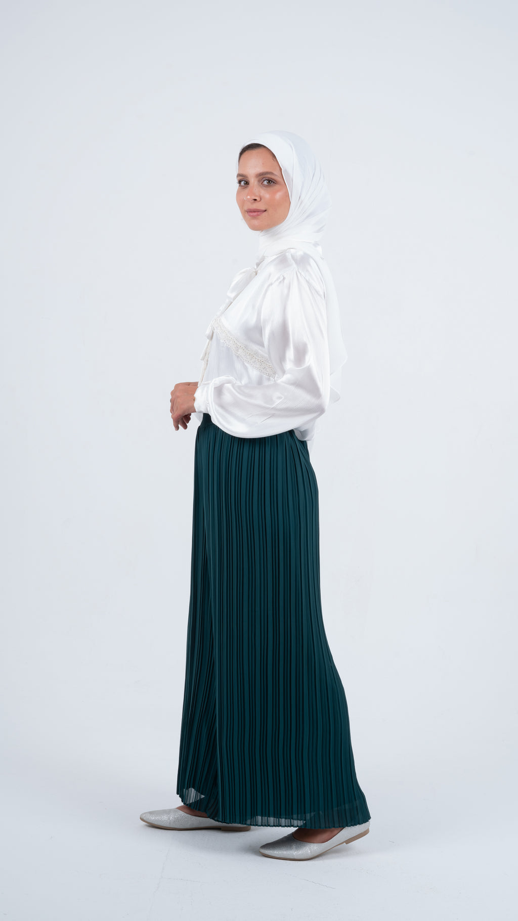 Green Pleated Wide Pants