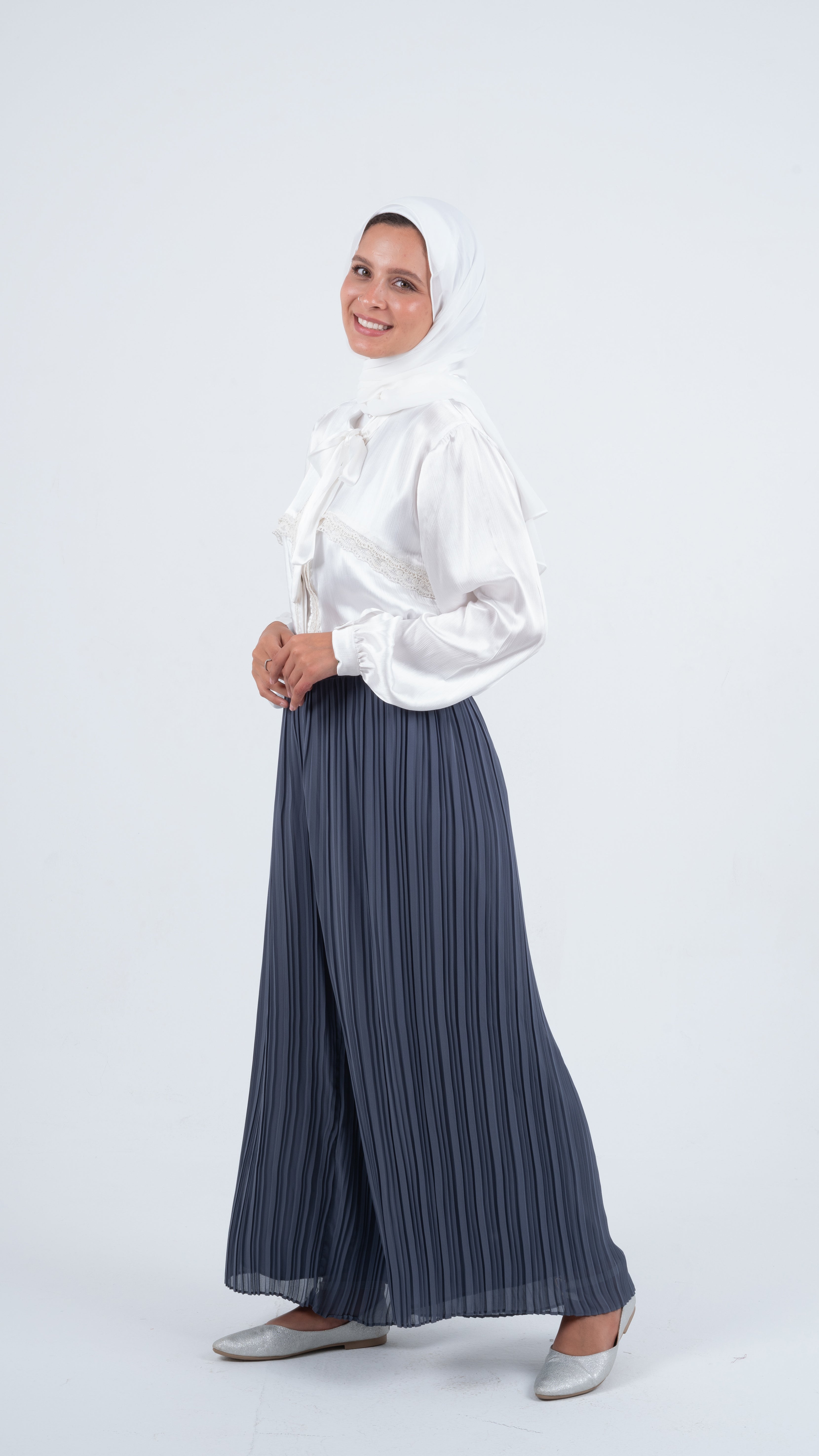 Grey Pleated Wide Pants