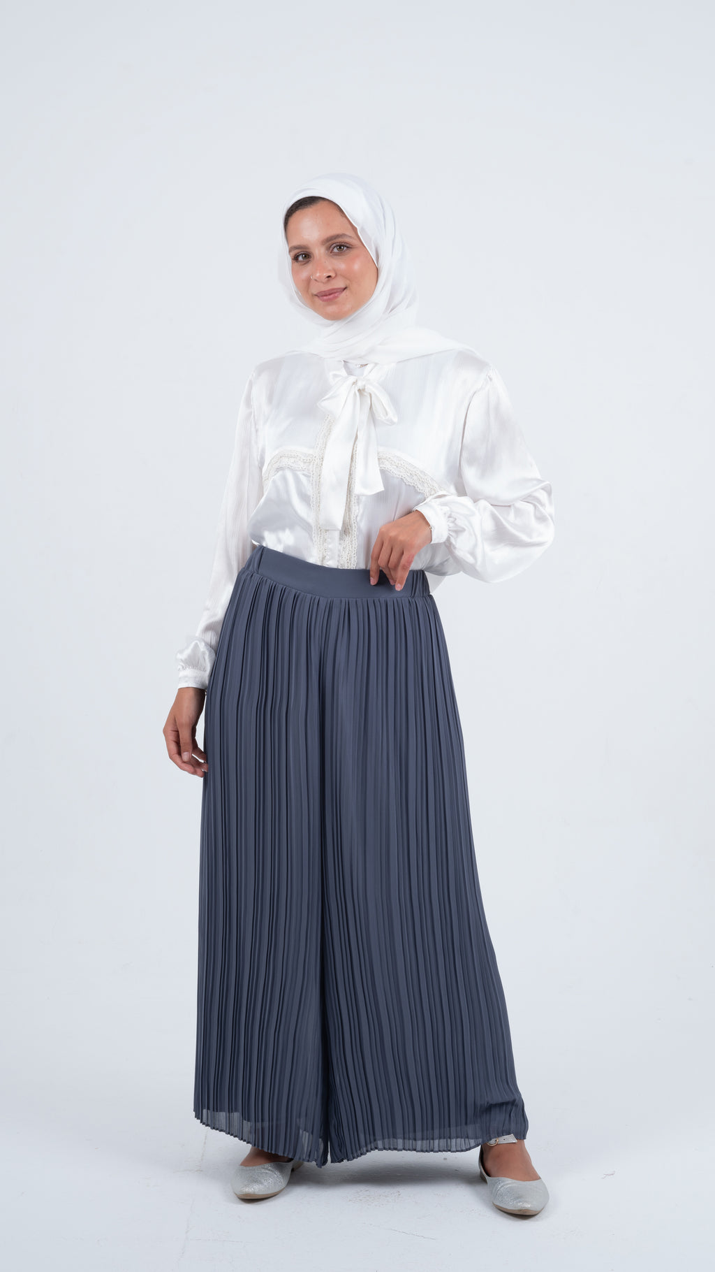 Grey Pleated Wide Pants