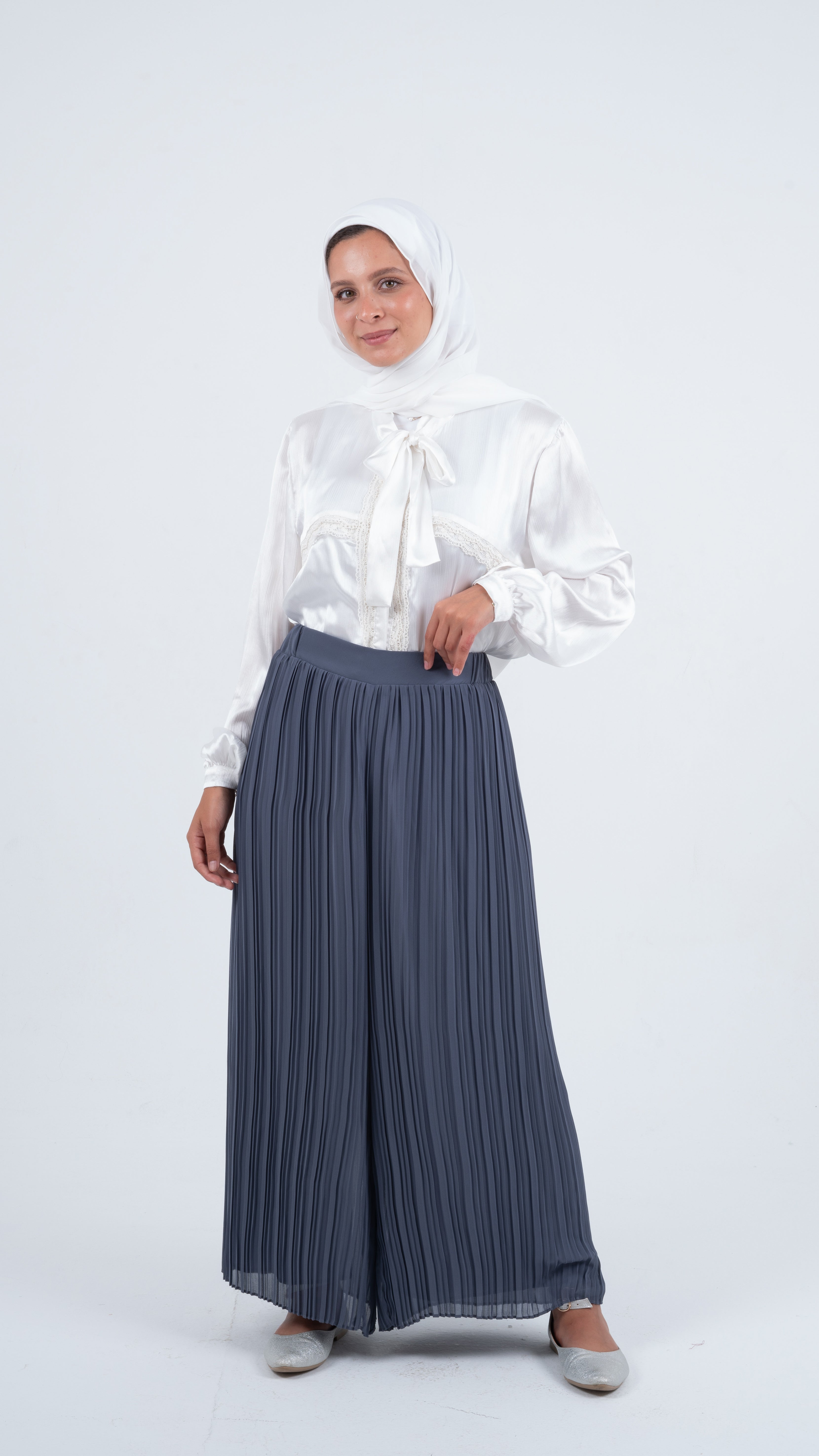 Grey Pleated Wide Pants