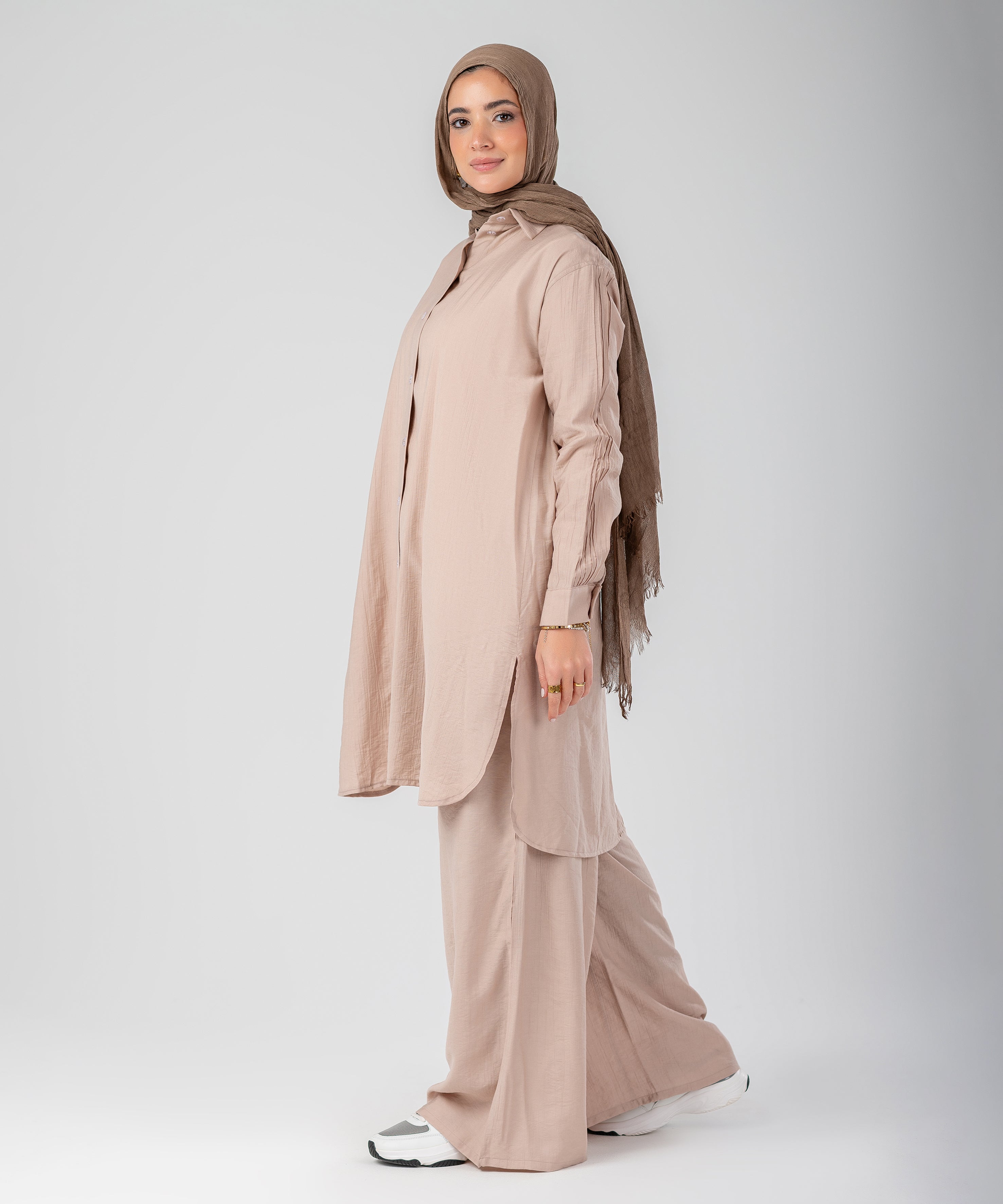 Two-Piece Modest Set Strides (Beige)