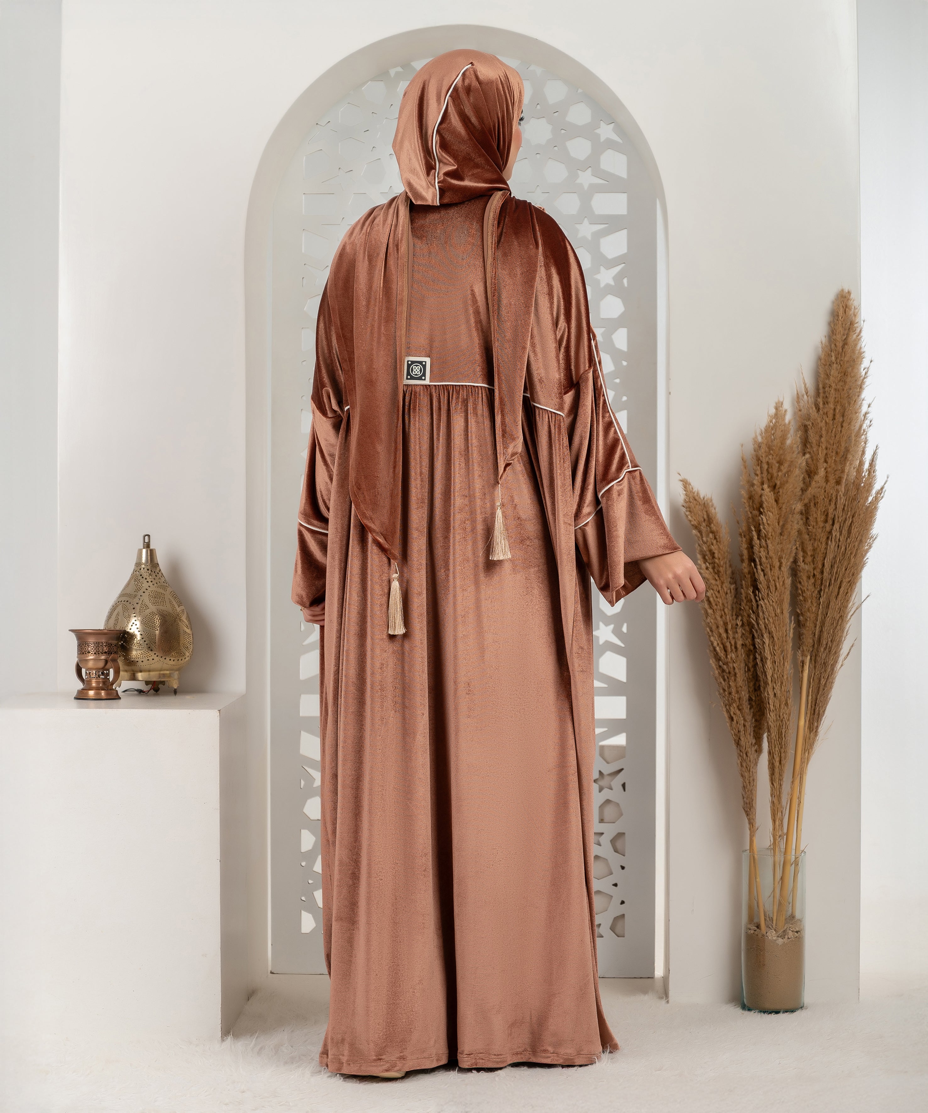 Luxury Cafe Velvet Isdal - اسدال قطيفة سادة