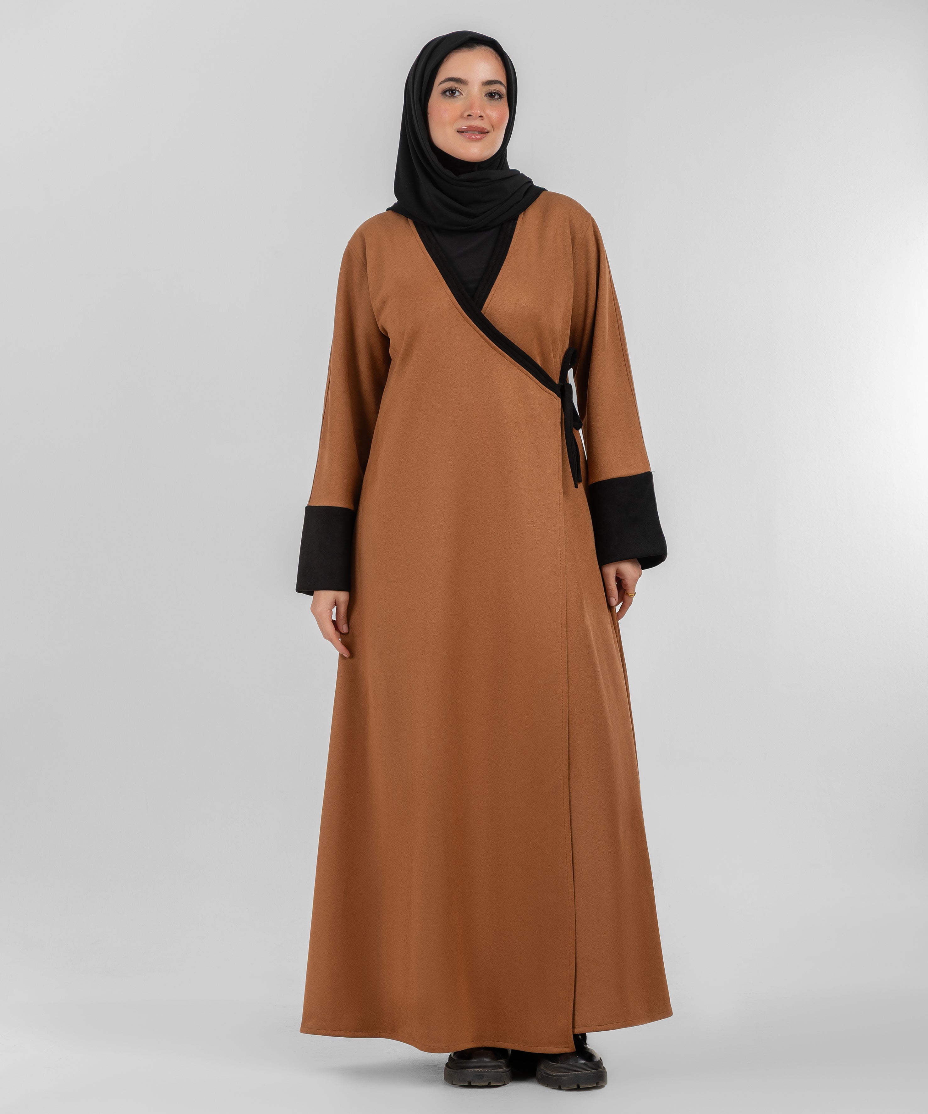 Set : Wrap Abaya Suede ( Havan 0026 ) + Black Basic