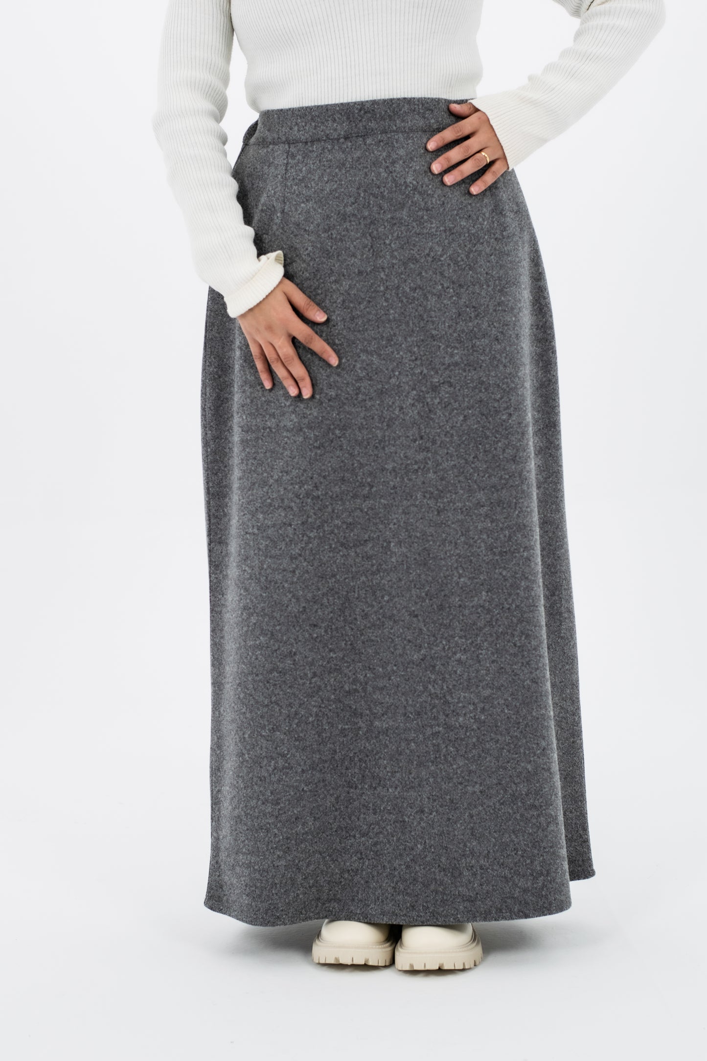 Soft Wool Skirt: Grey