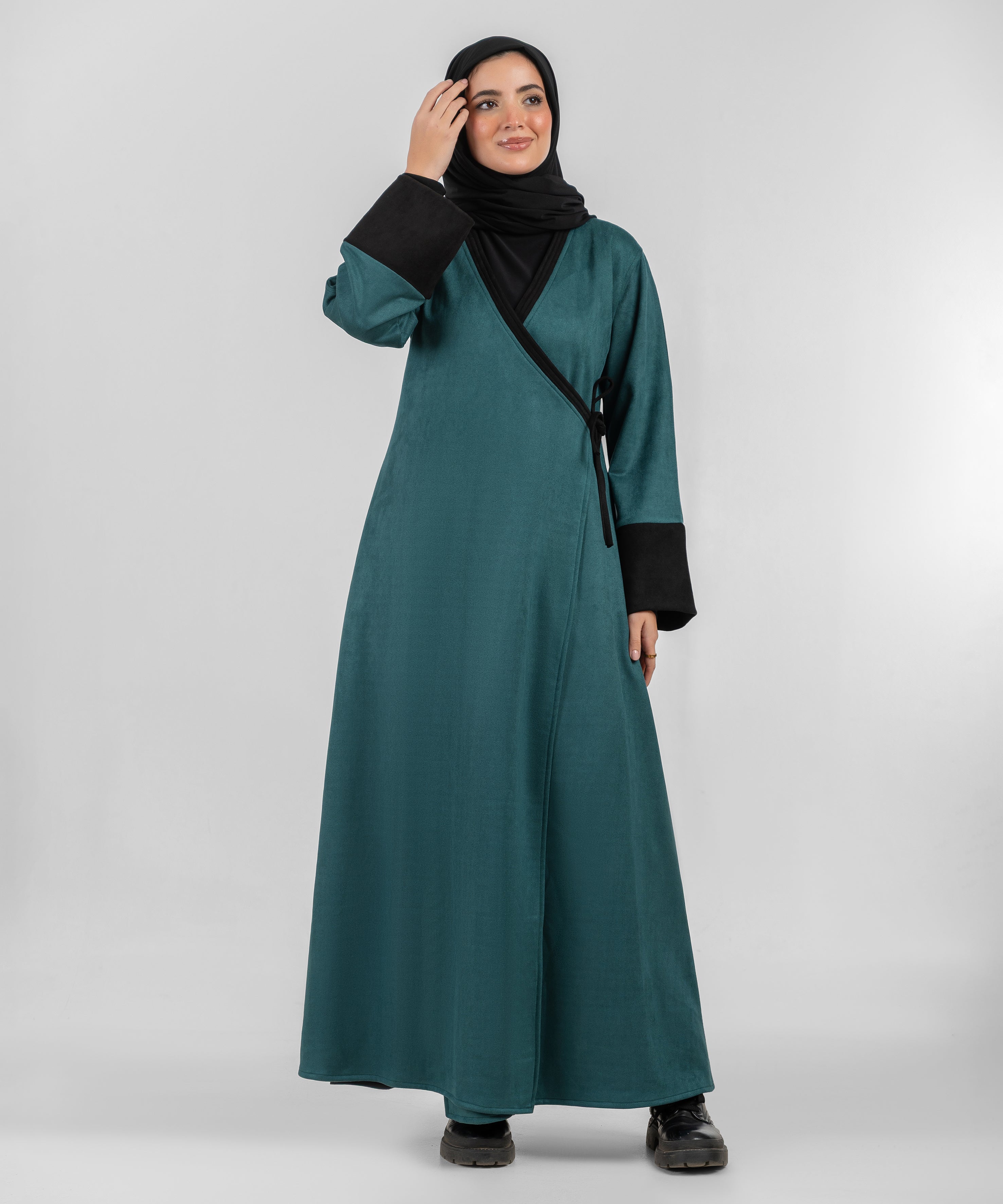 Set : Wrap Abaya Suede ( Green 0026 ) + Black Basic