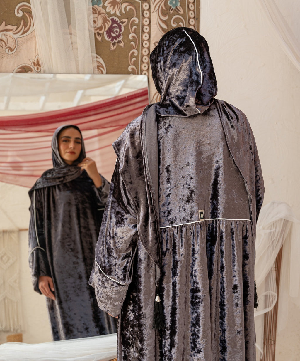 Iconic Velvet Isdal / Grey - اسدال قطيفة مميزة رمادي